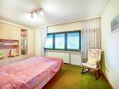 Schlafzimmer mit Zugang zum Südbalkon - 