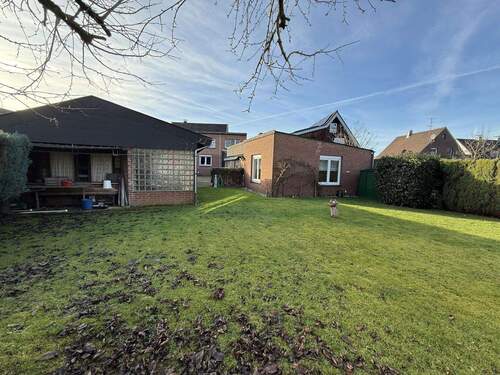 Garten - Einfamilienhaus mit 151,30 m&sup2; in Kamp-Lintfort zum Kaufen