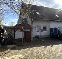 Ein Reihenendhaus mit Pool für die kleine Familie - Kranichfeld Stedten