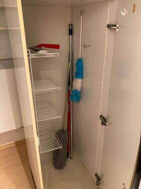 2. Abstellraum Putzschrank - 