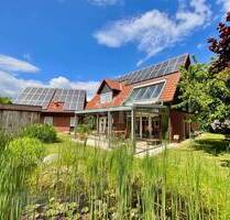 Two in One - Beeindruckendes Architektenhaus mit Einliegerwohnung und traumhaftem Garten in Gestorf! - Springe / Gestorf