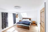 Schlafzimmer_Vorderhaus_OG - 