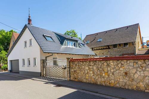 Außenansicht - 6 Zimmer Mehrfamilienhaus, Wohnhaus zum Kaufen in Alsheim