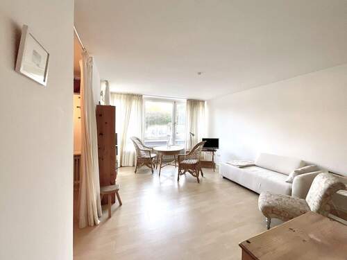 Wohnzimmer Bild 2 - 1 Zimmer Etagenwohnung zum Kaufen in List