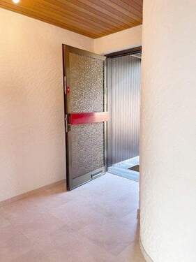 Hauseingang - 5 Zimmer Reihenendhaus zum Kaufen in Grevenbroich