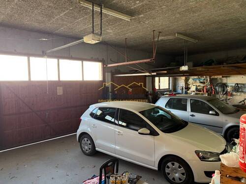 Garage - 