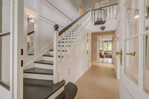 Eleganter Treppenbereich - 