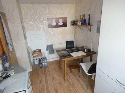 KücheEssplatz.JPG - 2 Zimmer Etagenwohnung zum Kaufen in Göppingen