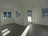 Wohnzimmer - Etagenwohnung mit 75,00 m&sup2; in Syke zur Miete