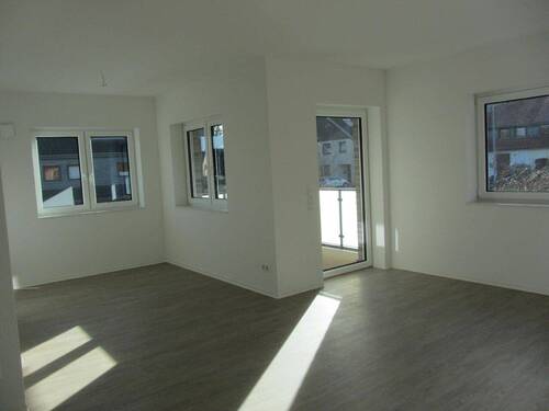 Wohnzimmer - Etagenwohnung mit 75,00 m&sup2; in Syke zur Miete