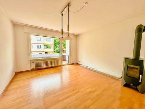 Geräumiges Wohnzimmer - 