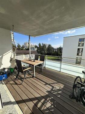 Bad mit Fenster - Radolfzell - Helle 2-Zi.-Eigentumswohnung - provisionsfrei! - Frei zum 01.01.2026