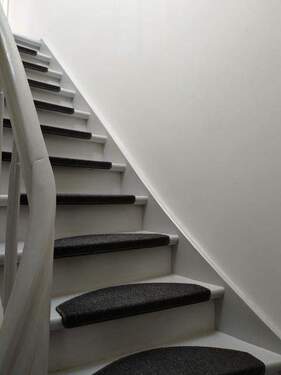 Holztreppe ins OG - 