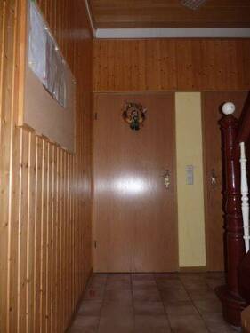 Hausflur - 2 Zimmer Etagenwohnung in Ilmenau-Manebach