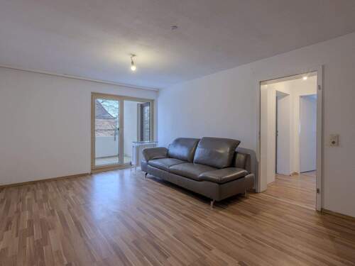 Wohnzimmer Bild 2 - Etagenwohnung mit 70,00 m&sup2; in Augsburg zum Kaufen