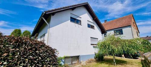 Von Morgens bis Abends in der Sonne.jpg - 6 Zimmer Mehrfamilienhaus, Wohnhaus in Schlangen