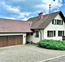 Sonniges Wohnglück mit Gartenparadies: Traumhaftes Einfamilienhaus für Ihre Familie - Dornhan Marschalkenzimmern