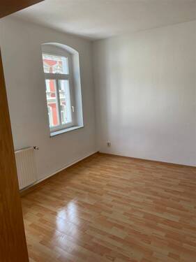 Zimmer 2 - Etagenwohnung mit 69,00 m&sup2; in Schmölln zur Miete