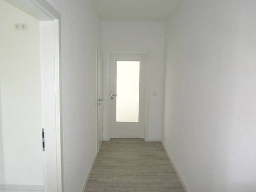 Flur - Etagenwohnung mit 60,00 m² in Zwickau zur Miete