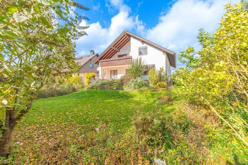 Sonnengrundstück - 6 Zimmer Einfamilienhaus zum Kaufen in Dieburg