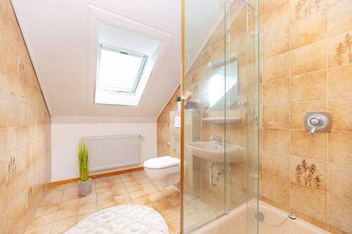 Tageslichtbadezimmer - Einfamilienhaus mit 185,00 m² in Dieburg zum Kaufen