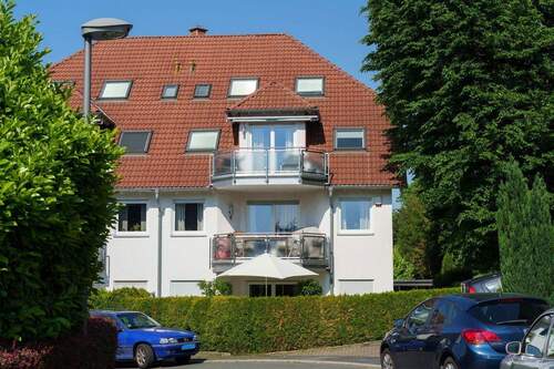 Ansicht - Straßenseite 1 - 8 Zimmer Etagenwohnung zum Kaufen in Bochum