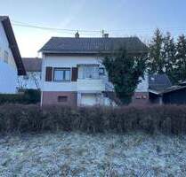 Handwerker aufpepasst -sanierungsbedürftiges EFH mit praktischem Grundriss in ruhiger Hanglage - Schefflenz / Oberschefflenz