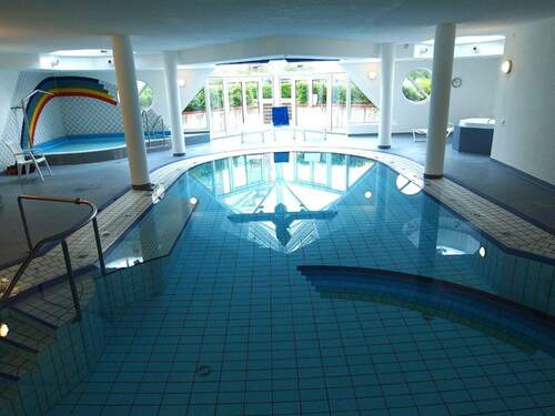 Schwimmbad - 