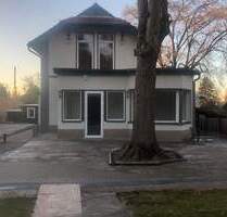 Zweifamilienhaus zur Miete - Gesamtpaket (1 Mieter): Gewerbe + Wohnung | viele Stellplätze | - Berlin Schmöckwitz