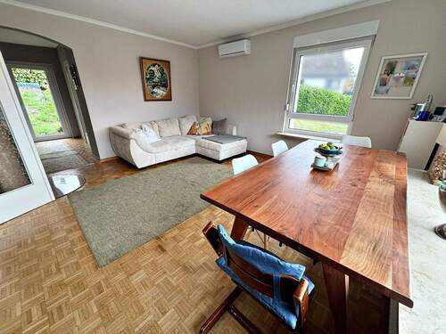 Wohn- und Esszimmer - 5 Zimmer Einfamilienhaus zum Kaufen in Freigericht