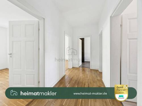 Eingangsbereich - Denkmalwohnung mit eigenem Garten - hochwertig saniert