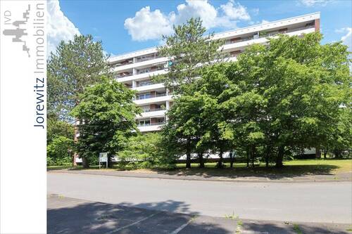 001 - Außenansicht - Bielefeld-Senne: Renovierte 2 Zimmer-Wohnung mit Loggia und Weitblick
