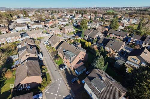 Drohnenansicht - 9 Zimmer Doppelhaushälfte in Herzogenrath