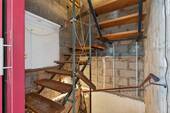 Treppe zu OG und UG - 