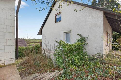 neben dem Haus - 