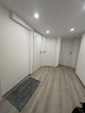 Bild 1 - Charmante 2,5-Zimmer-Mansardenwohnung in Langelsheim - Frisch renoviert und bezugsfertig
