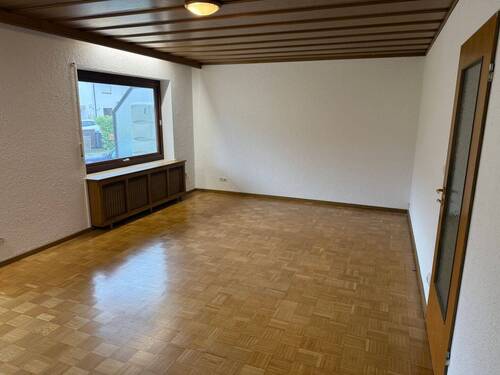 Wohnbereich EG - 6 Zimmer Doppelhaushälfte in Röhrmoos