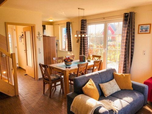 Wohn- & Essbereich - 4 Zimmer Mehrfamilienhaus, Wohnhaus in Neuenkirchen