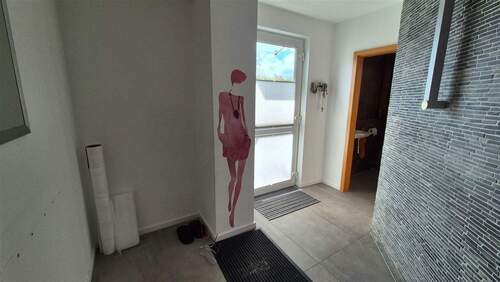 Eingangsbereich - Doppelhaushälfte mit 136,00 m&sup2; in Ratingen zum Kaufen