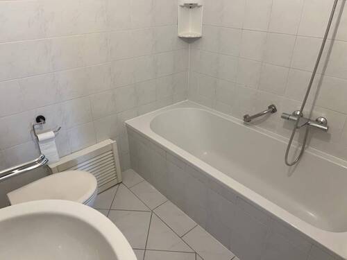 Innenliegendes Wannenbad - 