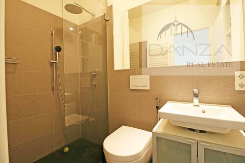 Duschbadezimmer - 