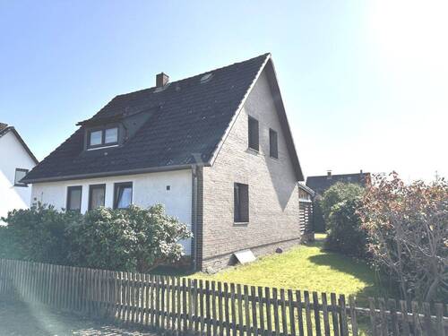 EFH mit großem Garten Scheuen - 4 Zimmer Einfamilienhaus in Celle / Scheuen