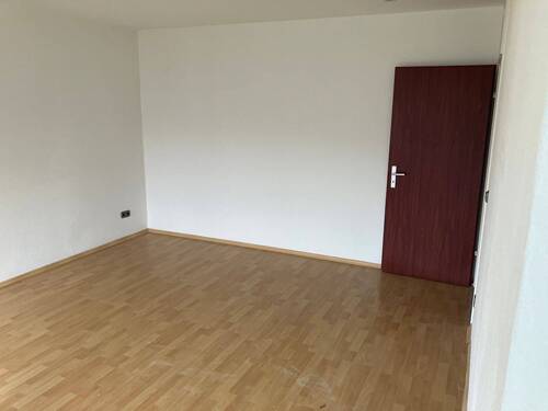 Wohnzimmer - 3 Zimmer Etagenwohnung zur Miete in Mannheim