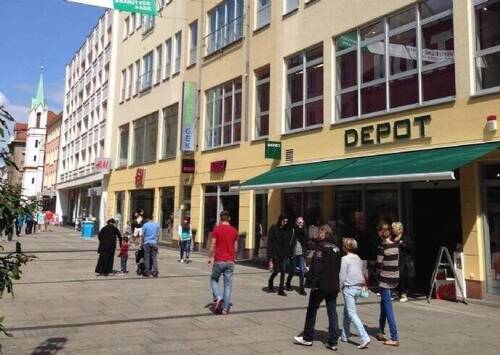 spremberger Fußgängerzone - Ihre Lagerbox im Zentrum! - 109,00 EUR Kaltmiete,