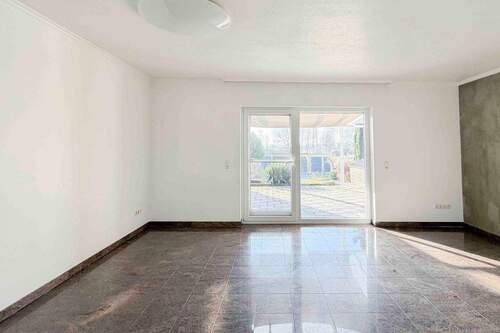 Wohnzimmer - 4 Zimmer Einfamilienhaus in Erftstadt