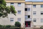 Hauseingang - 3 Zimmer Etagenwohnung zum Kaufen in Geretsried