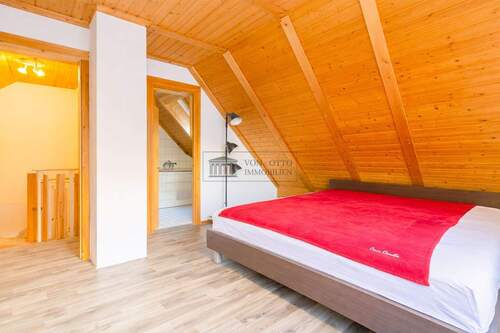 Schlafzimmer oben - 