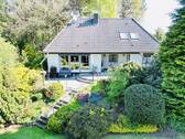 Titelbild - Idyllisch, gepflegt, besonders: Ihr neues Zuhause mit Wohlfühlgarantie! (AG-1020-224)
