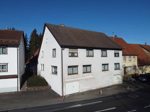 Straßenansicht - 