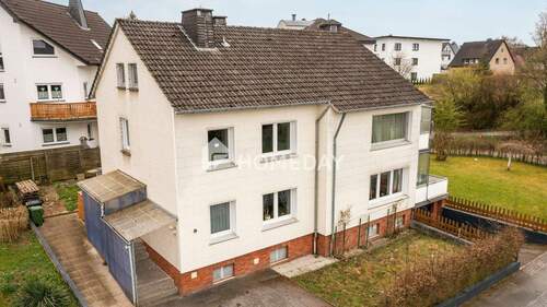 Außenansicht Drohne 6 - Gepflegtes Ein-Zweifamilienhaus mit Ausbaureserve in ruhiger Lage